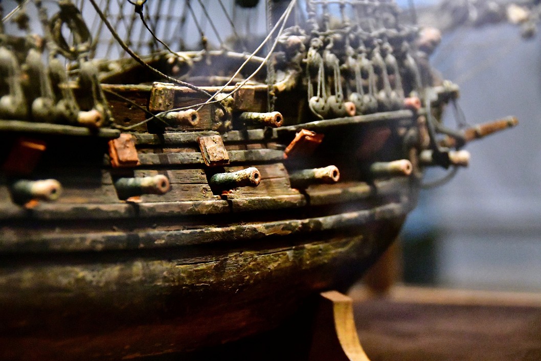 Line of Cannon