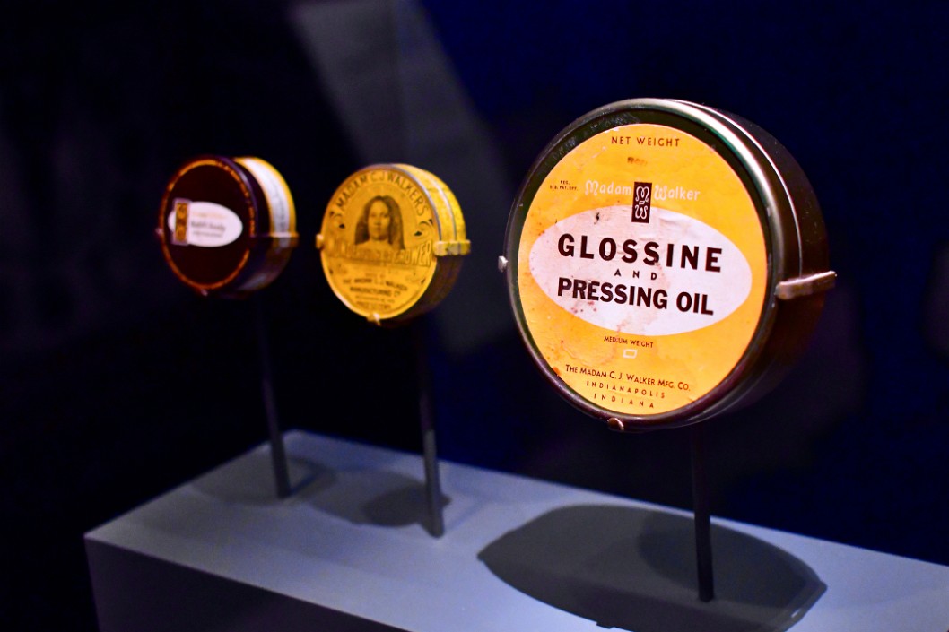 Glossine and Pressing Oil