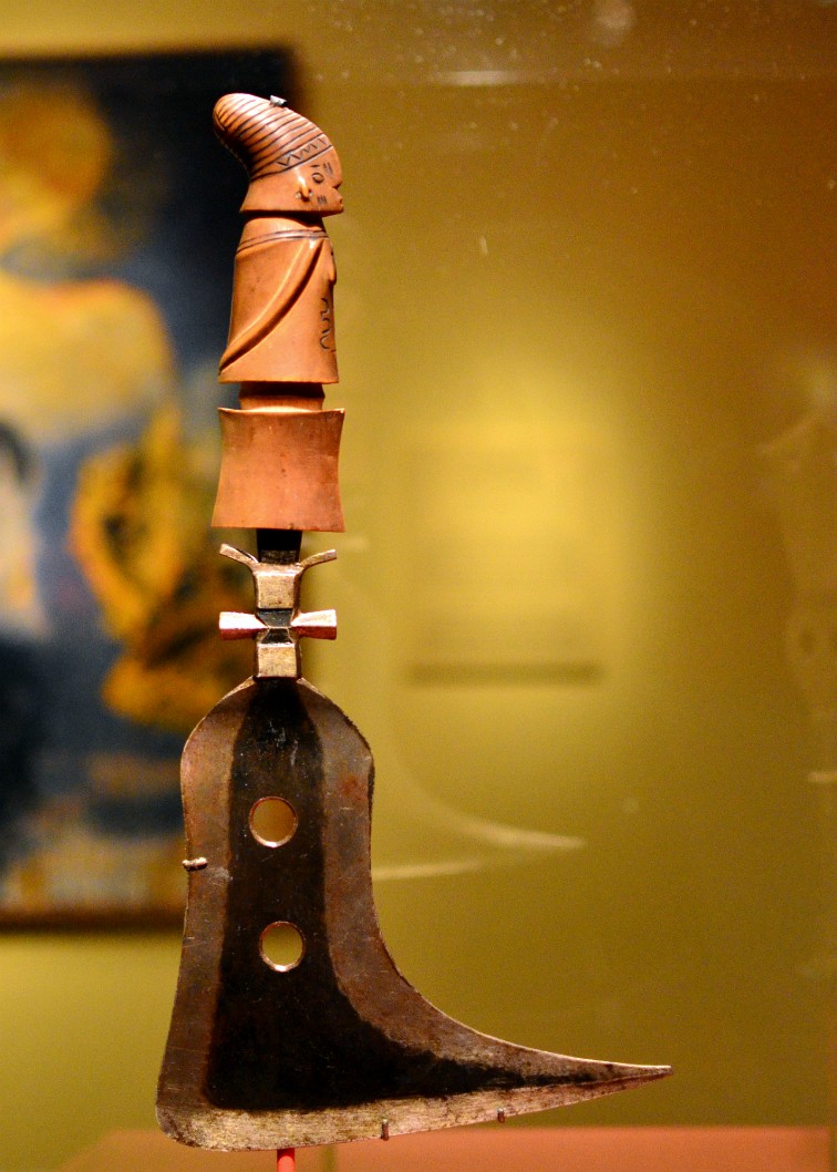 Knife of the Mangbetu Peoples of the DROC Knife of the Mangbetu Peoples of the DROC